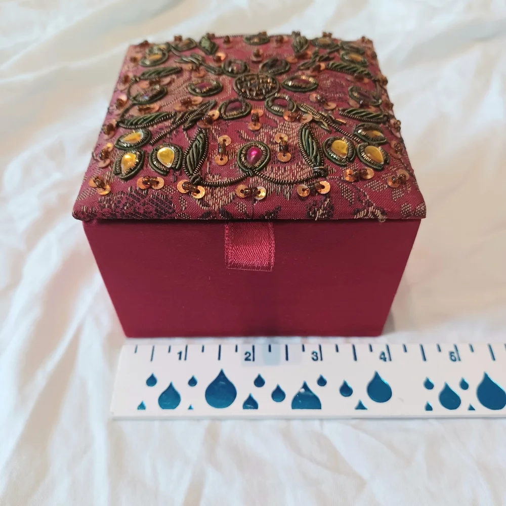 Red Burgundy Embellished Satin-Like Jewelry Keepsake Trinket Box, 4x4 square